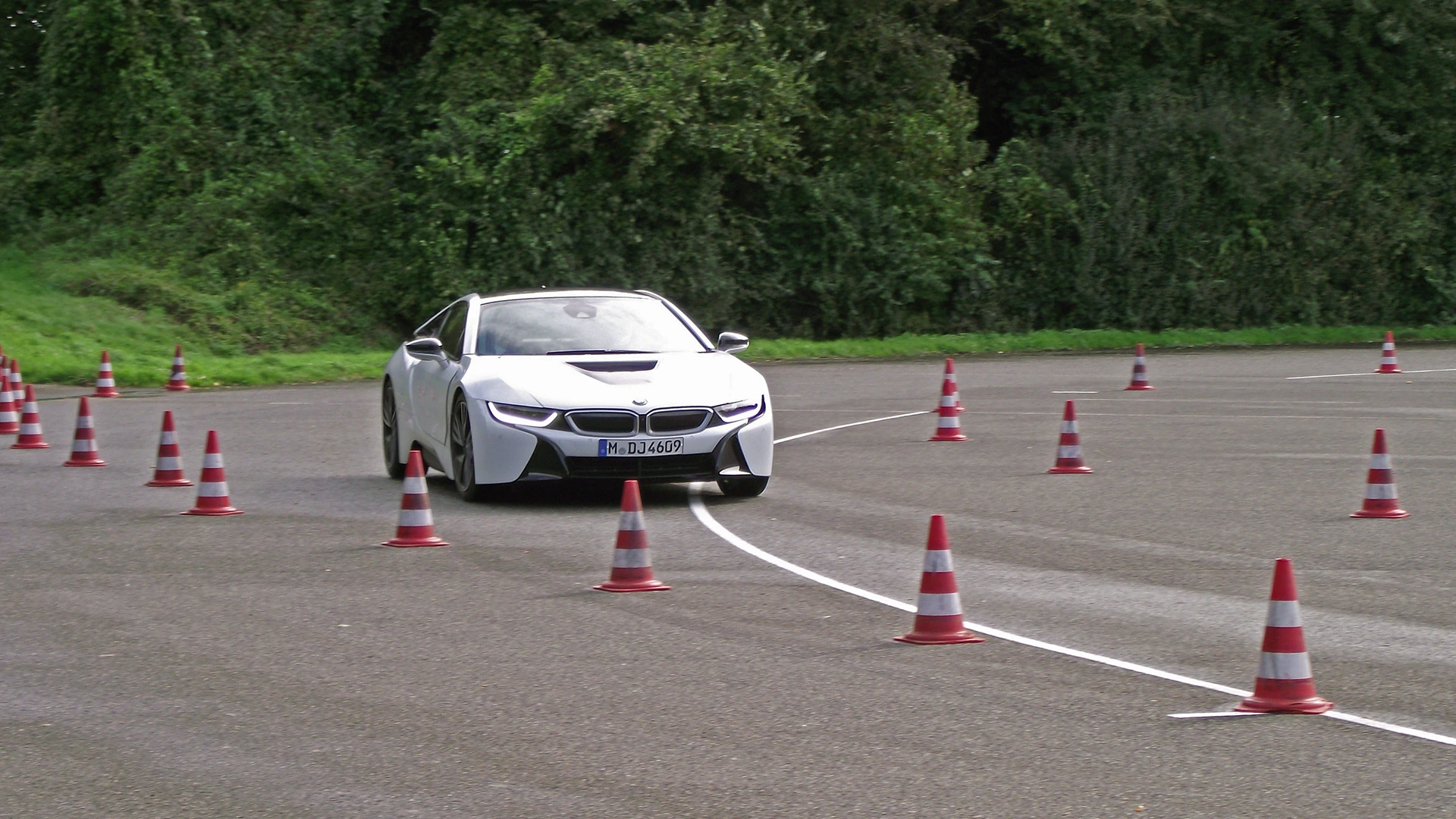 [Foto: Vehicle Dynamics and Performance]